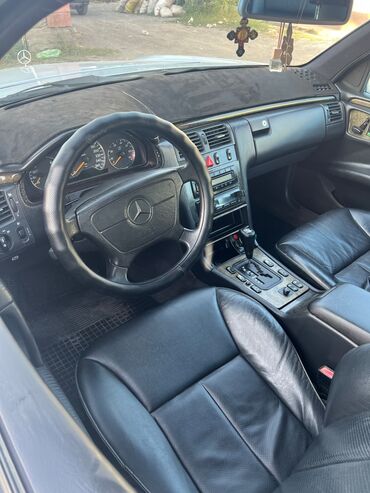 Mercedes-Benz: Mercedes-Benz E-Class: 1997 г., 4.2 л, Автомат, Бензин, Седан — 11