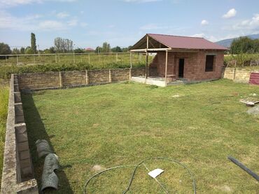 Bağ evlərinin kirayəsi: Şəki, 35 kv. m, 1 otaqlı, Hovuzsuz, Kommunal xətlər qoşulmayıb