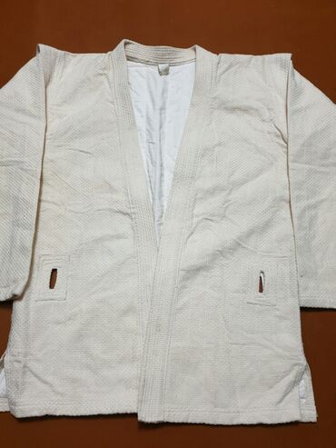 белые футболки оптом: Кимоно высокого качества. Новое Без пояса,без низа, только верх
