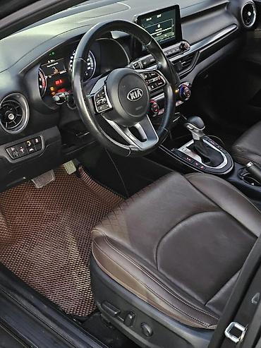 jac j7: Kia K3: 2020 г., 1.6 л, Вариатор, Бензин, Седан — 8