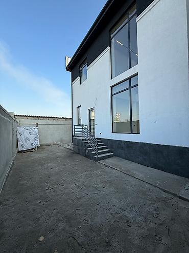 Продажа коттеджей и домов: Продается дом с новым ремонтом в ж/м Кара-Жыгач🏠🌳 📍Локация - ул — 16