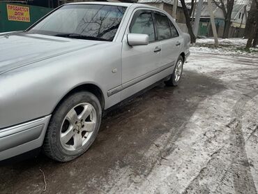меняю на дом: Mercedes-Benz 220: 1996 г., 2.2 л, Автомат, Дизель, Седан
