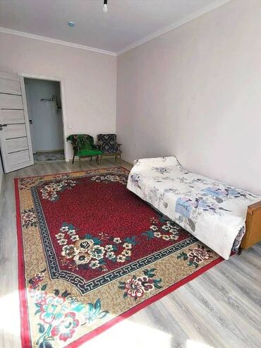 продается 3 комнатная квартира политех: 2 бөлмө, Кыймылсыз мүлк агенттиги, Чогуу жашоосу жок, Жарым -жартылай эмереги бар