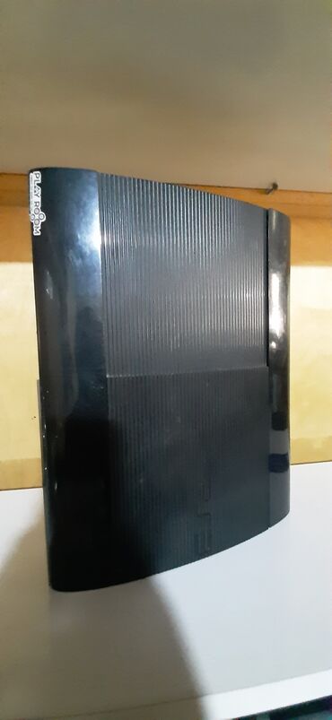 PS3 (Sony PlayStation 3): Ps3 super silim 500 gb yaddas ici dolu oyunla270 manat 2 aklass pult