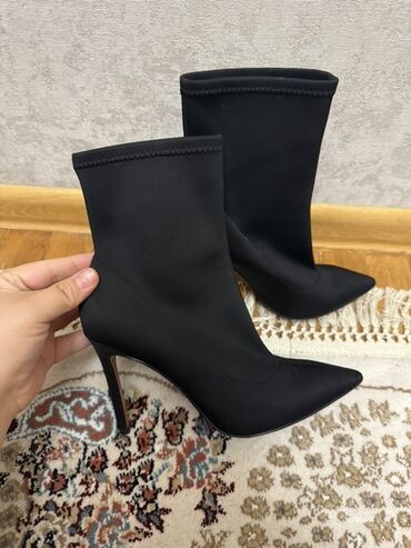 женские черные купальники: 36 razmer cemi 1defe geyinilib 130azna alinib satiram 15Azn