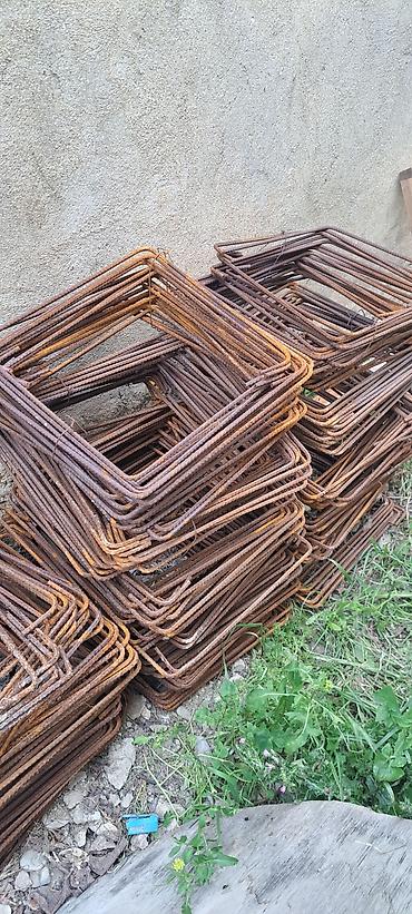 dəmir boçkalar: Məhsul: Armatur halqaları (karkas etriyəsi) 40×40 Təsvir: - Kvadrat — 2