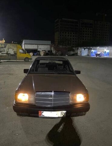 Mercedes-Benz: Mercedes-Benz 190: 1983 г., 2.3 л, Механика, Бензин, Седан