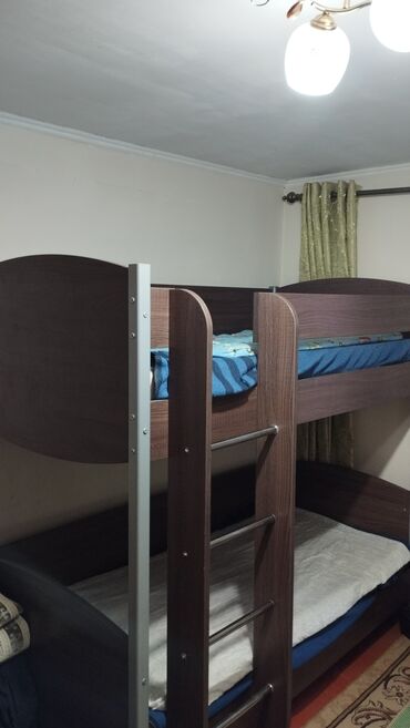 Другая детская мебель: Двухяростный кровать продаётся срочно 
цена договорная