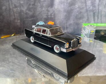 Avtomobil modelləri: Коллекционная модель Mercedes-Benz 220SE W111 black 1959 Vitesse — 9