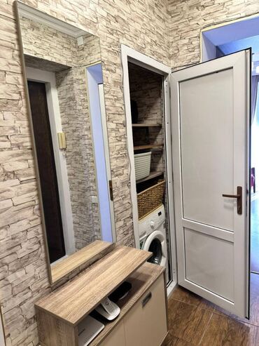 Uzunmüddətli kirayə mənzillər: Şəhərin tam mərkəzində, Sahil parkının yaxınlığında, Xaqani küçəsində — 18