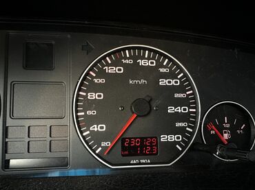 Audi: Audi A6: 1996 г., 2.6 л, Механика, Бензин, Седан — 6