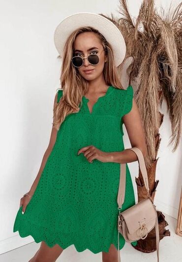 Haljine: 2900 na lalafo.rs — 1 Haljine: 2900 — 1