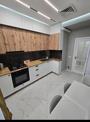 vip: 2 комнаты, Золотой квадрат, Постельное белье, Парковка, Бронь — 4