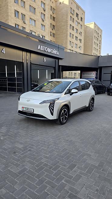 Электромобиль GAC (Aion/Y) — современный городской кросс/минивэн с