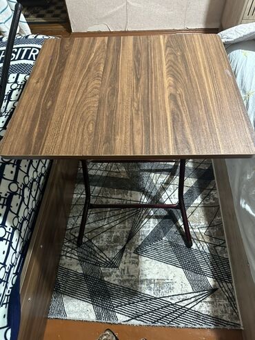 Balkon masası, Açılan, Laminat, Kvadrat masa