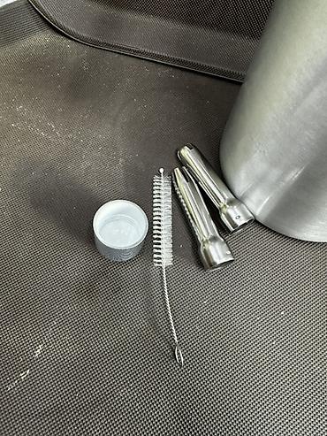 Кондитерский инвентарь: Сифон для взбитых сливок/пен и соусов - Материал корпуса: нержавеющая — 24