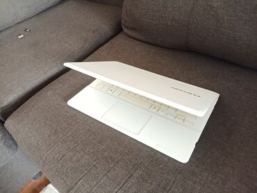 ноутбук samsung: Ультрабук, Samsung, 4 ГБ ОЗУ, Intel Celeron, 14 ", Б/у, Для несложных задач, память SSD