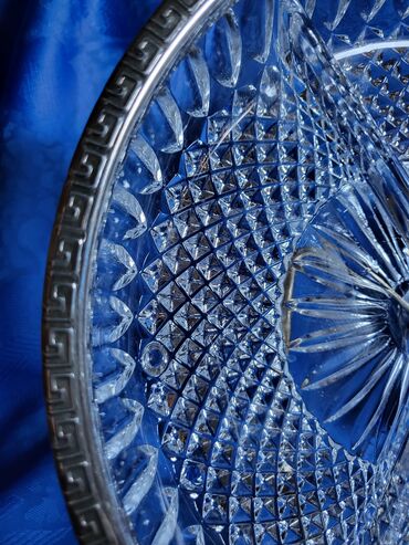 Kuhinjski setovi: Tanjir nov kristal,led kristalrucni rad sa posrebrenjem. 70te — 11