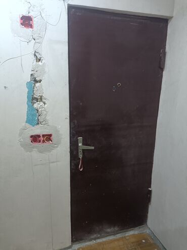 Ev üçün digər mallar: Mənzil üçün İşlənmiş Giriş qapısı 90x205 sm Petlə ilə, Ünvandan götürmə