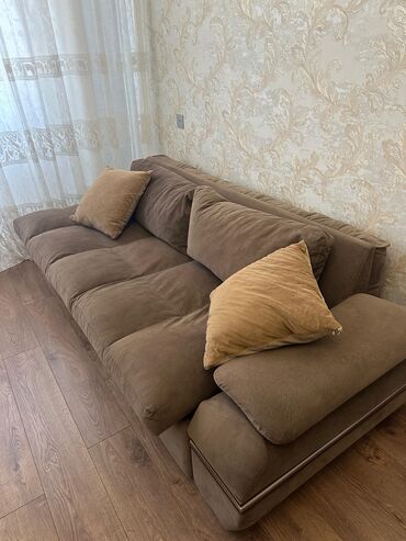 спальная мебель в баку цены: Диван, Б/у, Нераскладной, Без подьемного механизма, Нет доставки at lalafo.az спальная мебель в баку цены: Диван, Б/у, Нераскладной, Без подьемного механизма, Нет доставки