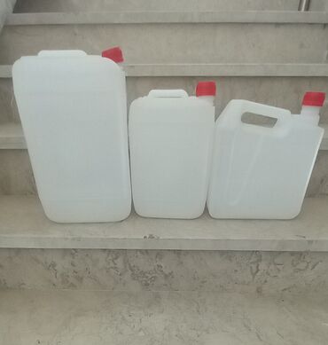 binder: Kanistr 10 lt --3 manat kanistr 5 lt -1.80 Binder kanistr