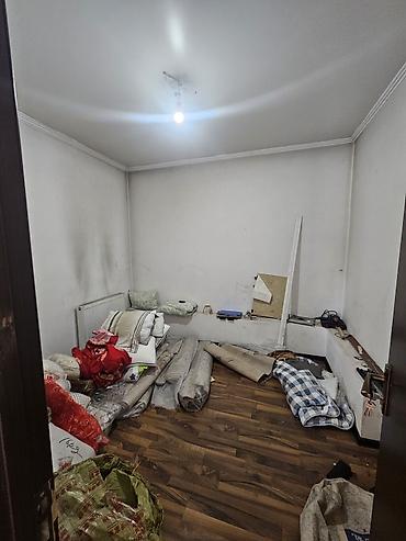 Продажа коттеджей и домов: .Продается дом в Центре города. район Восток -5 Торокула Айтматова// — 15