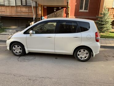 Honda: Honda Fit: 2004 г., 1.3 л, Вариатор, Бензин, Хэтчбэк