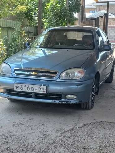 рено логон: Седан Chevrolet Lanos синего цвета, оснащенный номерными знаками РФ