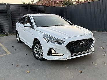 Hyundai Sonata: 2023 г., 2 л, Автомат, Газ, Седан
