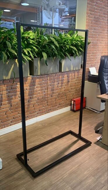 Кронштейны, стойки: Кронштейн для одежды Вешалка для одежды Оборудования для бутика — 9