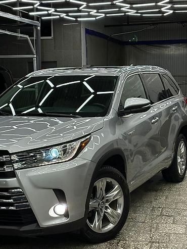 Toyota Highlander: 2018 г., 3.5 л, Автомат, Гибрид, Кроссовер lalafo.kg да — 9 Toyota Highlander: 2018 г., 3.5 л, Автомат, Гибрид, Кроссовер — 9