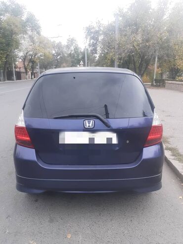 аренда авто хонда фит: Honda Fit: 2003 г., 1.3 л, Автомат, Бензин, Хэтчбэк