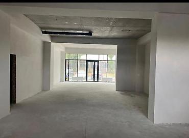 Коммерциялык кыймылсыз мүлктү сатуу: Кеңселерди сатуу 120 м², Ремонтсуз, Көп кабаттуу имарат, 1 кабат — 4