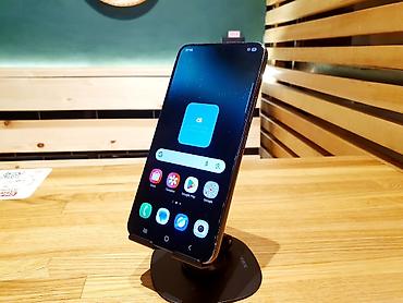 samsung 20s: Samsung Galaxy S22, Б/у, 128 ГБ, цвет - Черный, 1 SIM, 2 SIM, eSIM — 8
