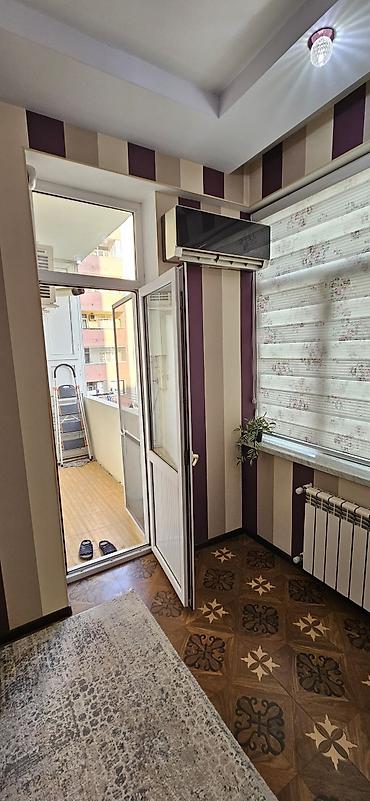 Mənzillər: Otaq yoldaşi xanim lazimdi Hezi Aslanov metrosunun yani rahat market — 7