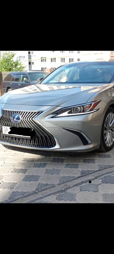 runx alex: Lexus ES: 2019 г., 2.5 л, Вариатор, Гибрид, Седан