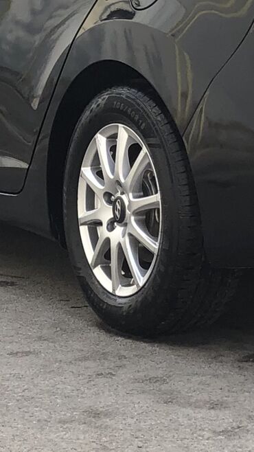 tekerler r15: İşlənmiş Disk təkər Hyundai 205 / 60 / R 15, 5 Boltlu