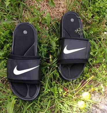 vojna obuca novi sad: Nike papuče (memorijska pena) Brojevi : 41-46 NOVO Dostava na kućnu