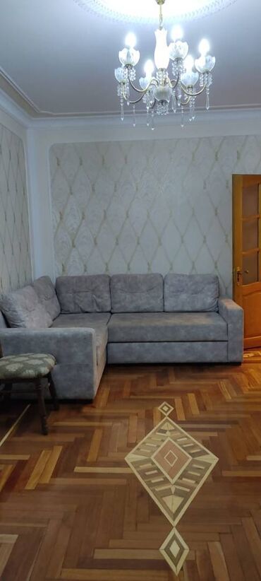 Uzunmüddətli kirayə mənzillər: Azadliq metrosuna yaxin 9 mertebeli binanın 4-cu mərtəbəsində — 13