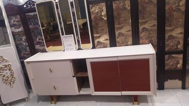 Masa və oturacaq dəstləri: Qonaq otağı üçün, Yeni, Açılmayan, Oval masa, 8 stul — 4