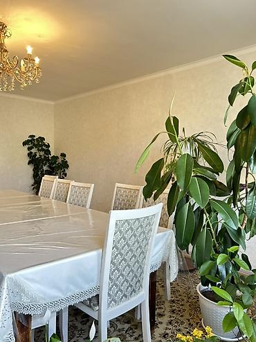 Продажа коттеджей и домов: Продается большой дом в центре г. Нарын 📍 Адрес: ул. Торобаева. Дом — 10