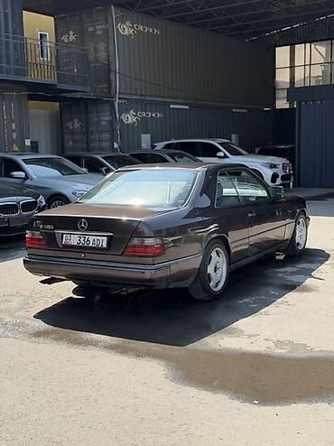 левый руль машина: Mercedes-Benz W124: 1990 г., 3 л, Автомат, Бензин, Купе — 4
