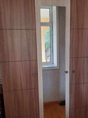 soba islenmis: Yeni, 3 qapılı, Güzgülü, Qəhvəyi, Taxta, Açılan, Düz dolab — 1