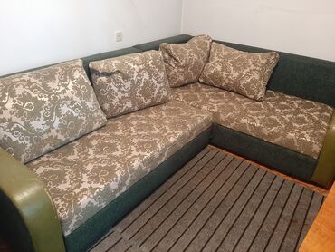 кухонный диван угловой: Угловой диван, цвет - Бежевый, Б/у