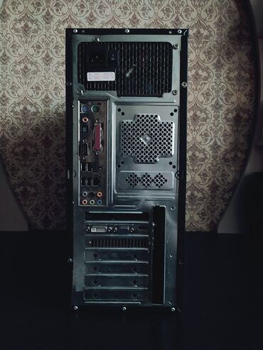 Мониторы: Монитор, Dell, Б/у, LCD, 17" - 18" — 9