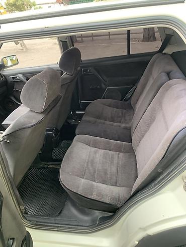 vento: Volkswagen Vento: 1993 г., 2 л, Механика, Бензин, Седан — 6