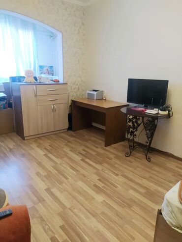 Продажа квартир: 1 комната, 45 м², 106 серия улучшенная, 2 этаж, Евроремонт