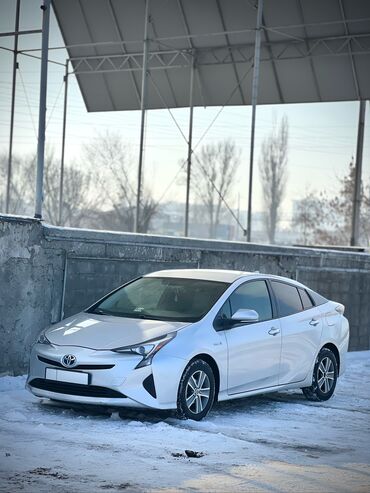 Toyota: Toyota Prius: 2016 г., 1.8 л, Вариатор, Гибрид, Хэтчбэк