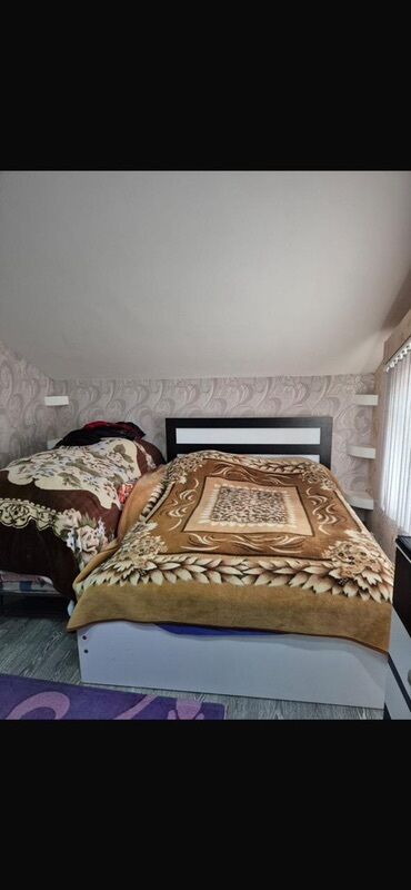 Həyət evləri və villaların satışı: Umumi 3.5 sotdur Ama çıxarışda 2,8 sotdur Ana yoldan 600 m içeride — 22