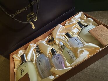 сумку для косметики: Продаю набор люксовой корейской косметики The History of Whoo. Новый